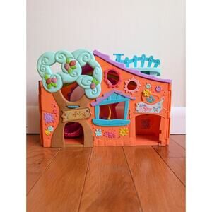 Hasbro 2007 Littlest Pet Shop Clubhouse Playset Orange House GUC